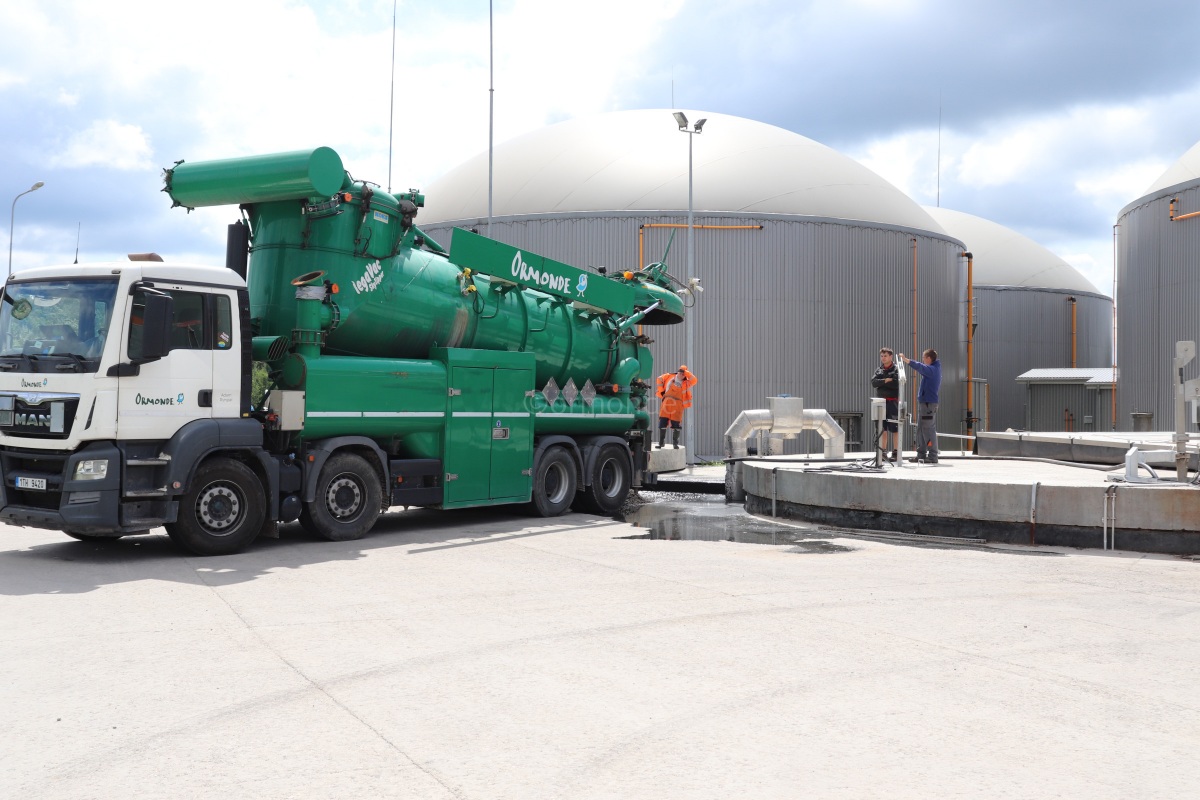 Biogas Tank Cleaning